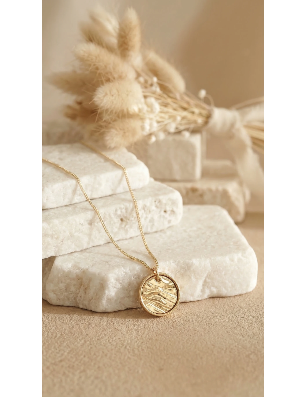Collier La Rosière – Collier doré à pendentif texturé