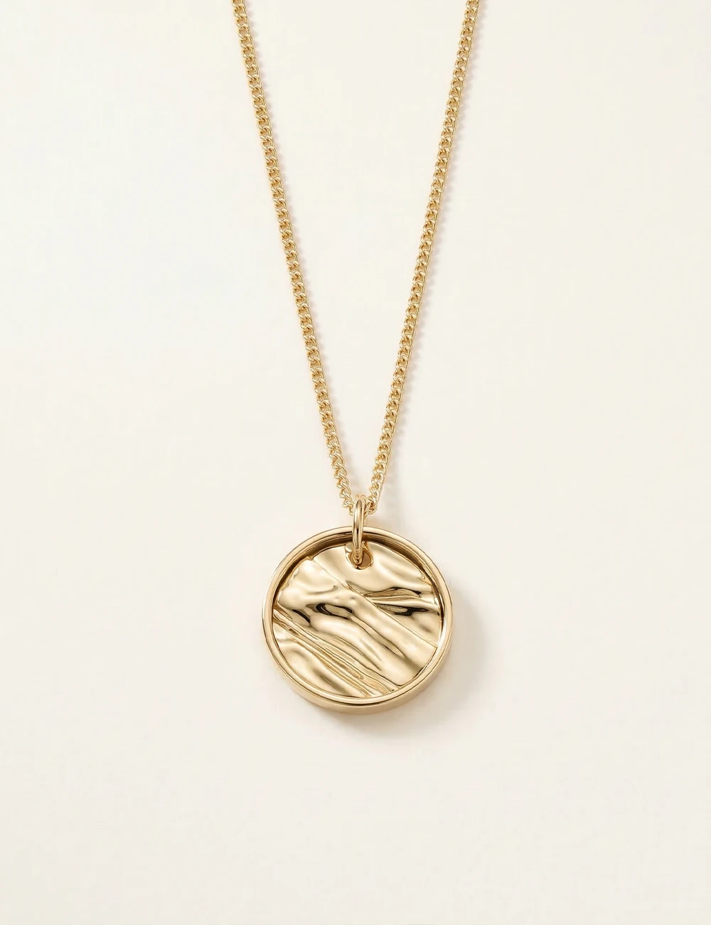 Collier La Rosière – Collier doré à pendentif texturé