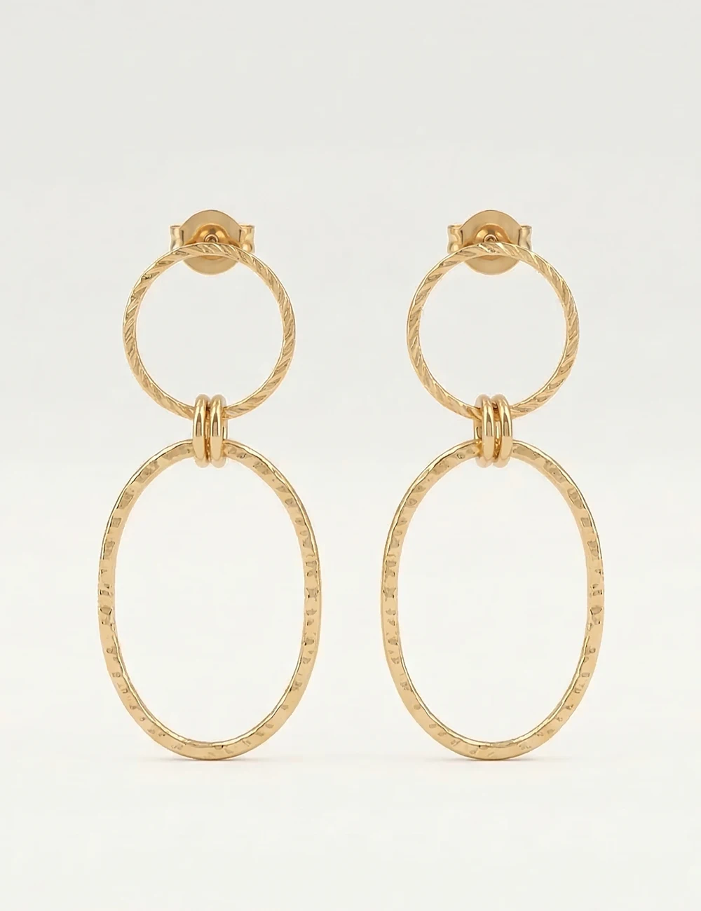 Boucles d’oreilles Sime – Boucles dorées ou argentées à anneaux texturés