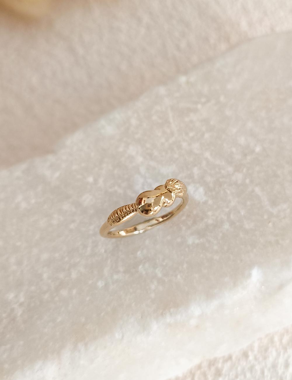 Bague Liora – Taille 51 – Bague dorée à l’or fin unique