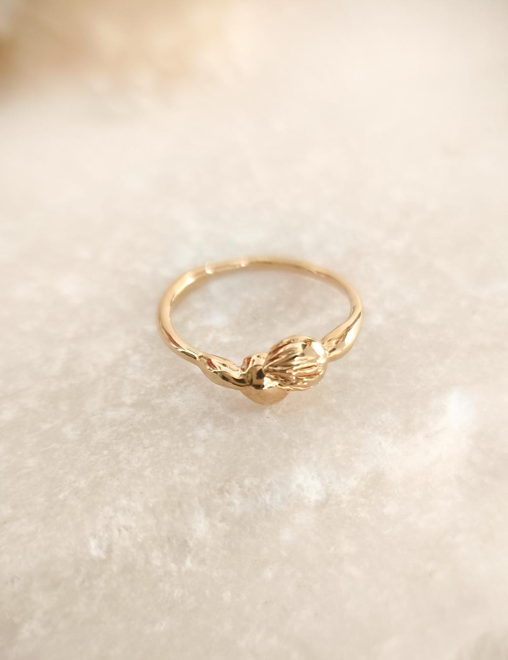 Bague Naé – Taille 52 – Bague dorée à l’or fin unique