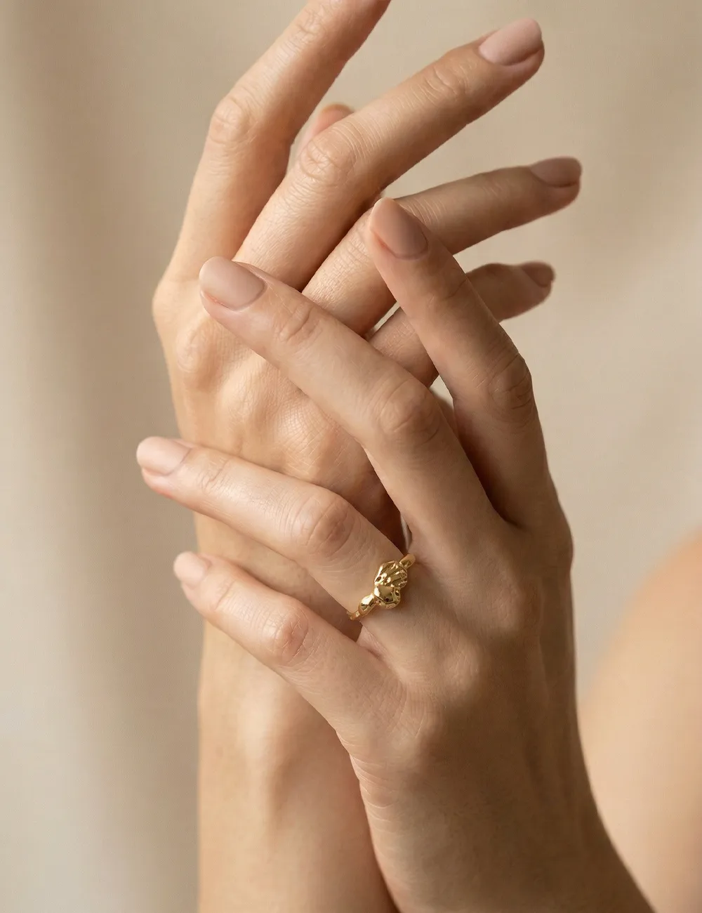 Bague Naé – Taille 52 – Bague dorée à l’or fin unique