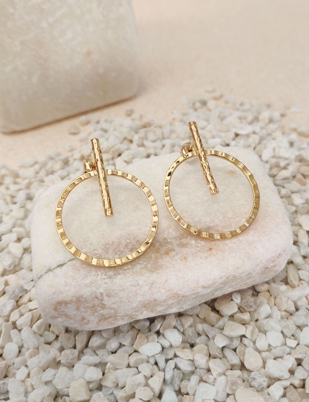 Boucles d'oreilles graphiques Okkan dorées à l'or fin