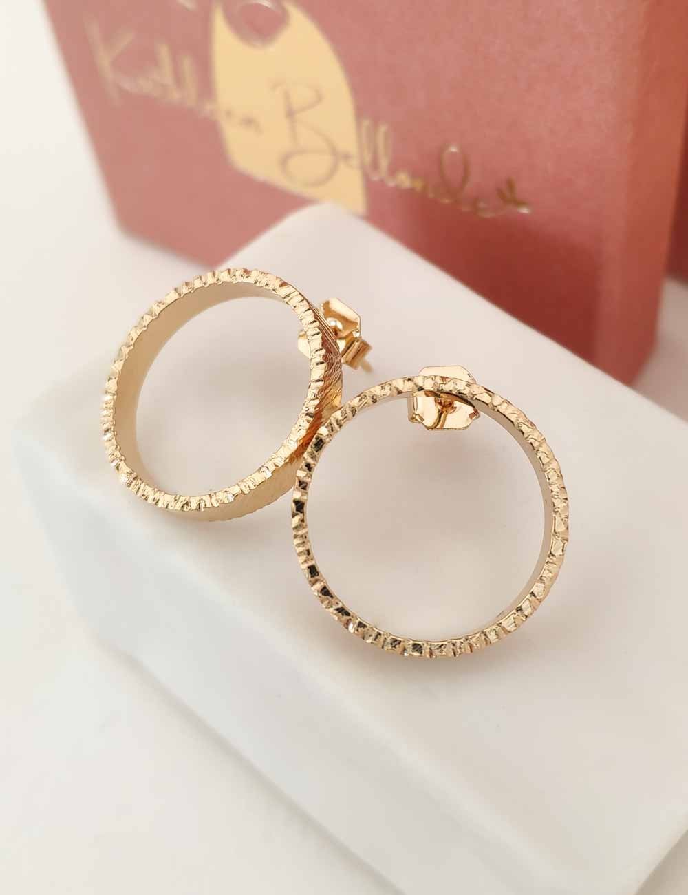 Boucles d’oreilles Mage Gravé dorées à l’or fin