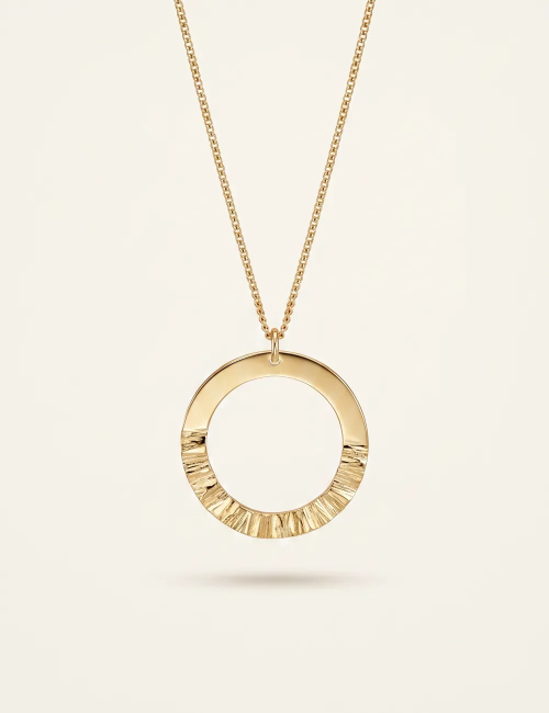 Collier Baza – Anneau martelé doré à l’or fin