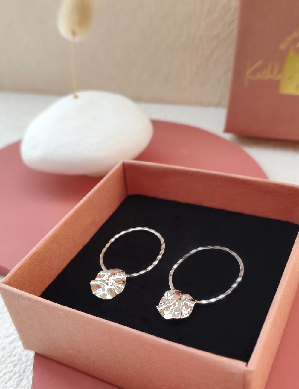 Boucles d’oreilles Monterosa – Créoles texturées dorées ou argentées