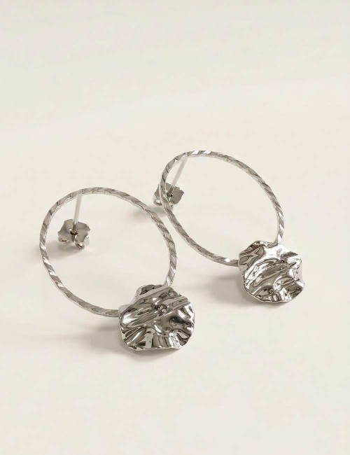 Boucles d’oreilles Monterosa – Créoles texturées dorées ou argentées