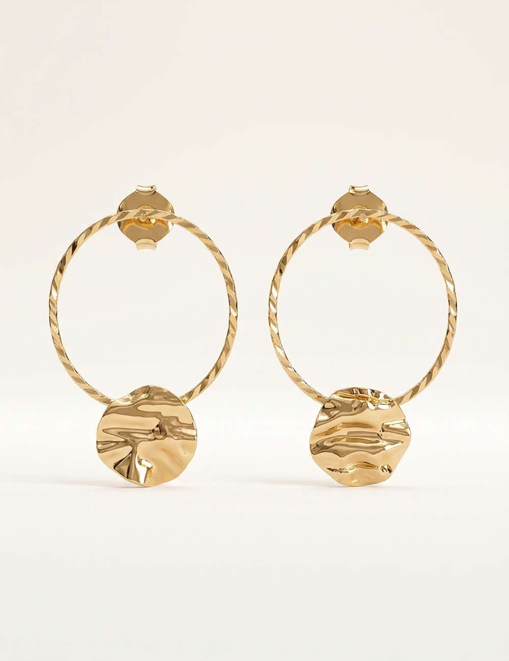 Boucles d’oreilles Monterosa – Créoles texturées dorées ou argentées