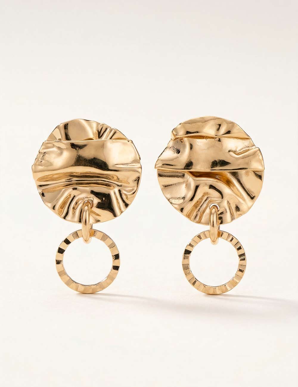 Boucles d’oreilles La Serra Babil – Boucles texturées dorées ou argentées